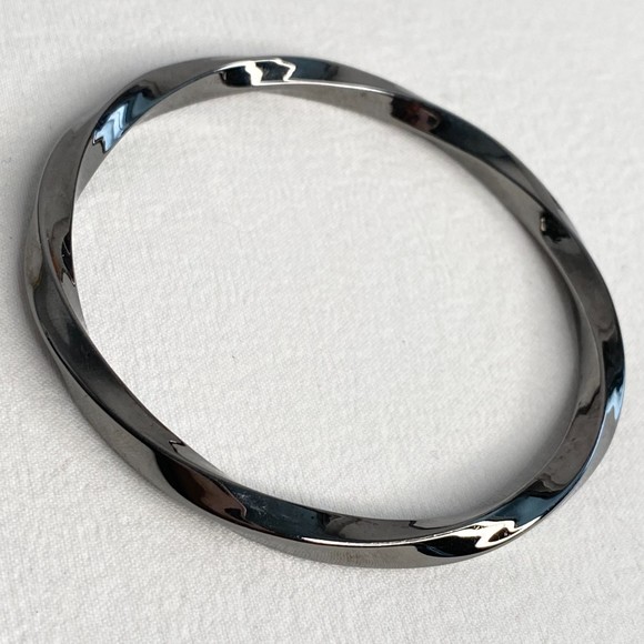 Unisex Gun Metal Twisted Bangle Bracelet Minimalist - Picture 3 of 8
